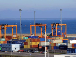 В 2015 году грузооборот в морских портах Литвы вырос, а в Латвии и Эстонии - уменьшился