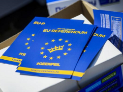 Социологи: 33% жителей Нидерландов проголосуют против интеграции Украины с Евросоюзом