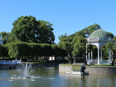 С 15 мая до 15 сентября в парке Кадриорг будет открыта выставка Pond Vita – «Жизнь пруда»