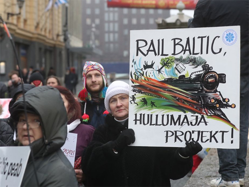 Страсти по Rail Baltic: Власти Эстонии - `ЗА`, а у Министерства экономики митинг протеста.