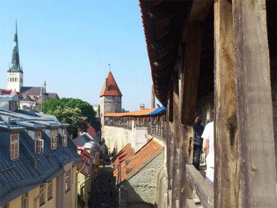Две башни крепостной стены Старого Таллина выставлены городом на арендный аукцион.