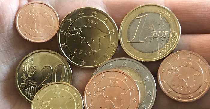 В Эстонии поступили в обращение новые монеты.