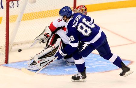 НХЛ-2018/19. `Молнии` выиграли 7-й матч, Кучеров повторил рекорды Экмана, Лемье и Ягра.
