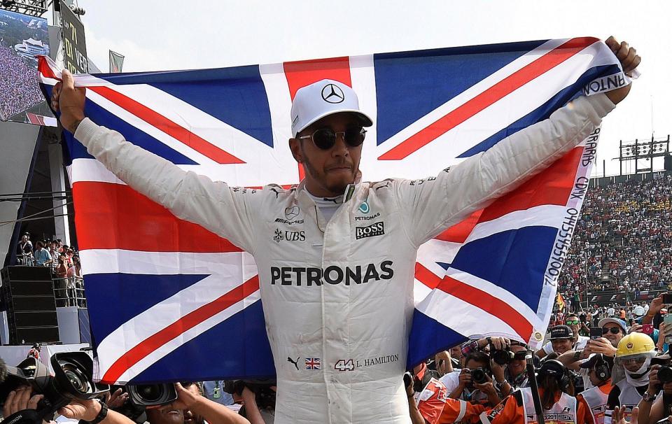 Формула-1. Льюис Хэмилтон стал победителем в Китае, вторым финишировал Валттери Боттас.