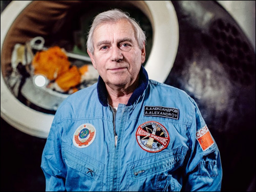 Медиа-клуб `Импрессум` приглашает на встречу с космонавтом Александром Александровым.