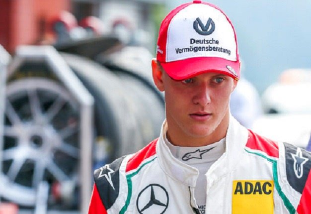 Автоспорт. 20-летний сын Михаэля Шумахера впервые в карьере выиграл этап `Формулы-2`.