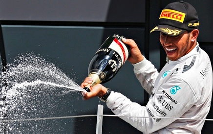 Формула-1. Англичанин Льюис Хэмилтон в седьмой раз в карьере выиграл `Гран-при Венгрии`.