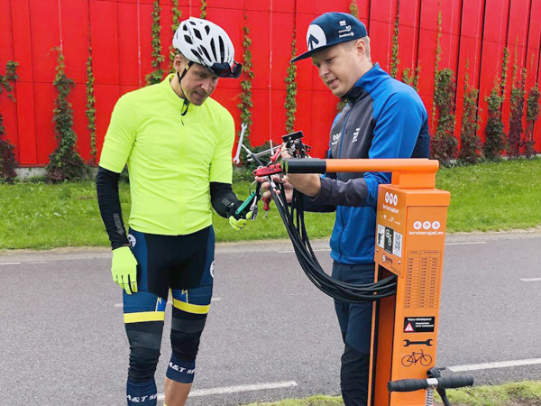 Фонд «Эстонские тропы здоровья» порадовал велосипедистов страны ремонтными пунктами.