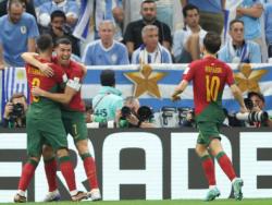 Футбол. ЧМ-2022. Дубль Фернандеша в матче против Уругвая вывел Португлию в плей-офф