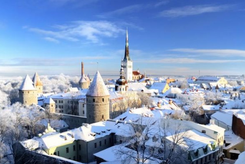 В пяти местах Старого Таллина с 1 по 3 декабря пройдут световые шоу-программы.
