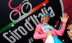 Велоспорт. Виченцо Нибали, выиграв 18-й этап, приблизился к победе в общем зачете `Джиро`