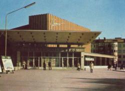 Таллинский кинотеатр «Космос» по-прежнему ждёт новых хозяев