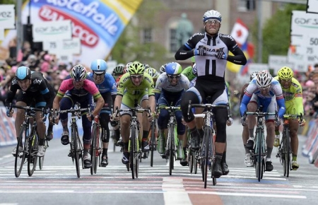 Велоспорт. Марсель Киттель выиграл первый этап `Тур де Франс`.