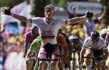 Велоспорт. Немецкие спринтеры выиграли уже четвертый этап на `Тур де Франс`.