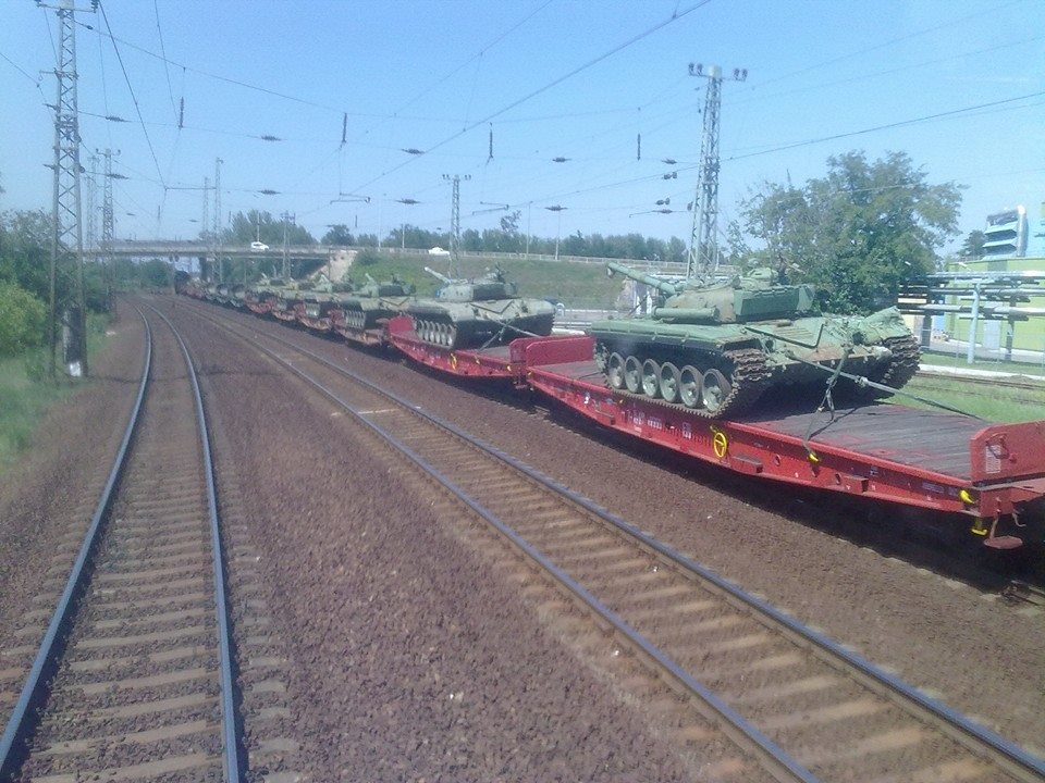 Венгерские журналисты раскрыли схему поставок на Украну вооружения из страны НАТО.
