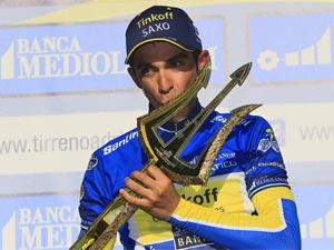 Велоспорт. Новым лидером `Вуэльты` стал испанец Альберто Контадор.