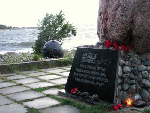 Памятник погибшим при переходе Балтфлота из Таллина в Кронштадт.